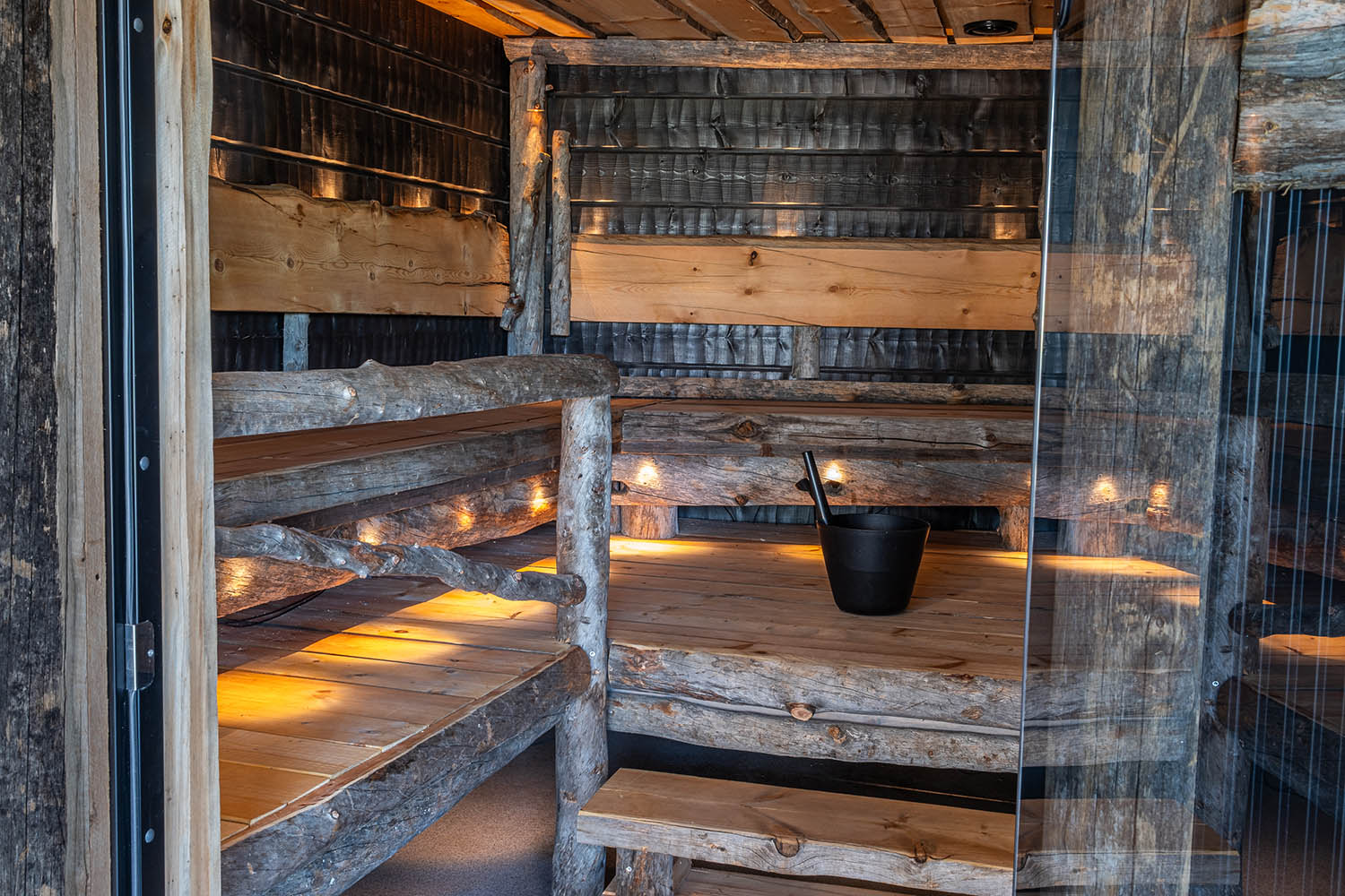 Hickarö Resort -sähkötyöt, saunatilat